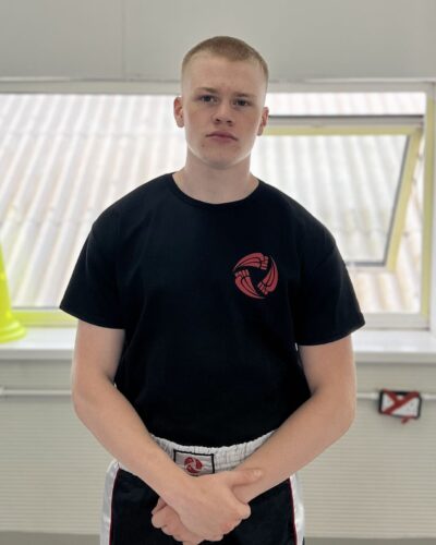 https://mythicmartialarts.co.uk/wp-content/uploads/2024/08/1041722937801_.pic_-400x500.jpg